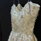 الي يبغا فستان فخم
