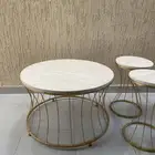 طاولة كبيرة مع 4 طاولات تقديم