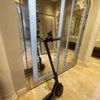 سكوتر مع شاحن