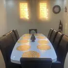 طاولة طعام 8 اشخاص