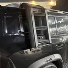 غطاء خارجي للجيتور وسلم جانبي وكشافات اماميه