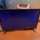 شاشه مكسوره للبيع 100 ريال