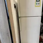 ثلاجه سامسونج حجم وسط جديده سبب البيع انتقال الى مدينه اخرى