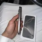 ايفون 16 بروا للبيع استخدام شهر ونص والبطاريه 100 ونظيف