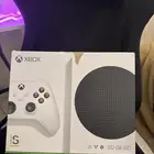 اكس بوكس ما استخدم كثير موجود مع كرتونه