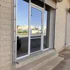 يوجد مستودع مجهز بالكامل للبيع