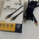 سلك شاحن ايفون