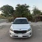 كيا كرنفال عائلي للبيع