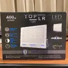 للبيع كشافات 400 واط شبه جديدة