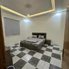 شقة غرفتين نوم ومجلس ومطبخ وحوش