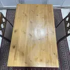 طاوله طعام مع كرسيين حالتها ممتازه ب 70ريال