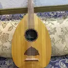 الة موسيقيه عود نظيف