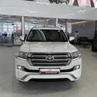 لاندكروزر GXR.بريمي 8 سلندر 2016 عداد قليل