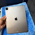 آيباد برو 12.9 معالج M1 128 بشريحة نضيييف جدا  .