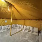 خيمة واجهه شفاف مع الاثاث