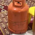 انبوبة غاز فيها النص تقريبا  للبيع