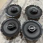 شاشة بينير مع سماعات بينير