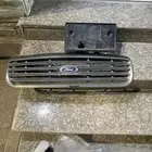شبك فورد مع قاعدة لوحة امامية