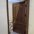 ابواب خشب للبيع وشباك المنيو عدد الابواب 3 على السوم