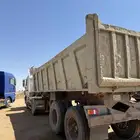 صندوق قلاب نظيف للبيع