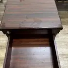طاولات وكراسي بجودة ممتازه وجديده