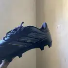 حذاء اديداس كوبا مقاس 43 جديدة معها كرتونها لم يتم لبسها