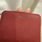 محفظة دكني الأصليه سعر البيع 200 ريال