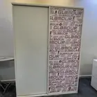 دولاب مزدوج 2 باب سحاب اللون ابيض و بنبي