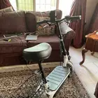 سكوتر كهربائي يمشي 25 كفرات حجري