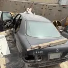 مرسيدس w210 بوعيون 2001 قطع غيار فقط