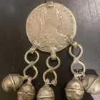 عقد قديم للعرائس بالعملة النمساوية عمره فوق 70 سنة