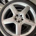 جنوط مرسيدس AMG مقاس20 ب حالة مع كفرات جديدة