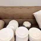 مجموعة صحون بيضاء
