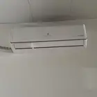 مكيفين