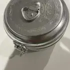 علبة حديد جديدة