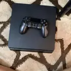سوني فور نظيفه الحمدلله وا معه سلك وا معه اليده