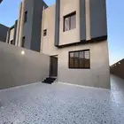 للبيع دور ارضى 6 غرف وحوش وسيع من 550 الف بالخميس