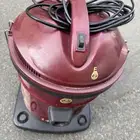 مكنسه كهربائيه