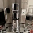 ديلونجي ماكينة قهوة بريمادونا