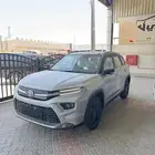 تويوتا اوربان GLX بنزين 2025