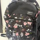 شنطه ظهر مدرسيه بوما