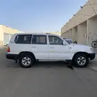 للبيع لاندكروزر 2000 م GX