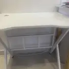 طاولة مكتبية