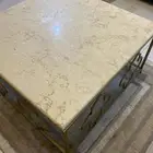 طاولة مجلس كبيره