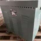 محول كهرباء يحول من 220 إلى 380