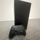 xbox series x يجي معها يد  بدون حسابات