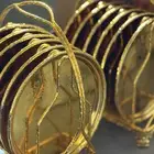 صحون لون ذهبي