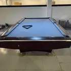 طاولة بلياردو