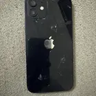 آيفون 12 مع جميع ملحقاته بيع مستعجل