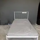 سرير ايكيا ابيض معدن